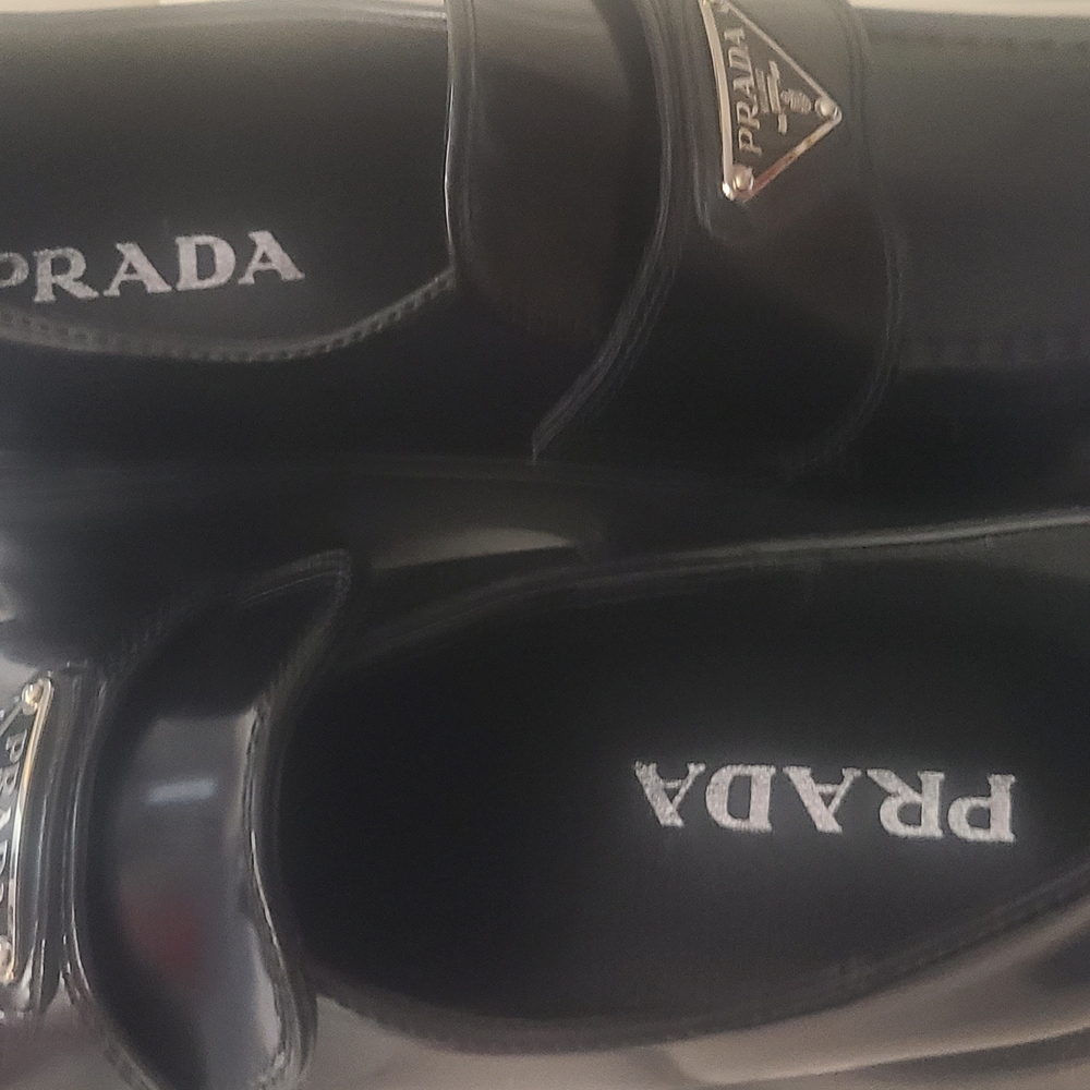 Prada Glossy Black Leather Shoes